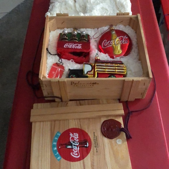 Coca-Cola Ornaments Holiday 🎁 vintage! like new! original box! 3 glass ornaments - Picture 3 of 17